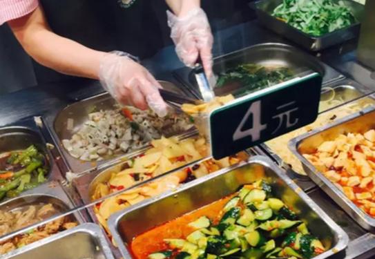 干部吃喝“打白条”岂只是没管住嘴_时事政治_中公教育网_ky.com(图4) 干部吃喝“打白条”岂只是没管住嘴_时事政治_中公教育网_ky.com(图4)