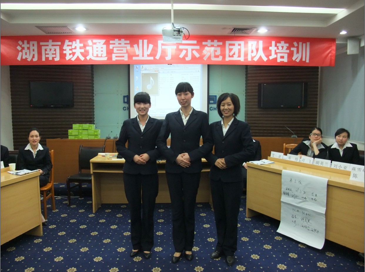 FPX首播骚话频出 Lwx惨遭全员针对：ky.com(图1)