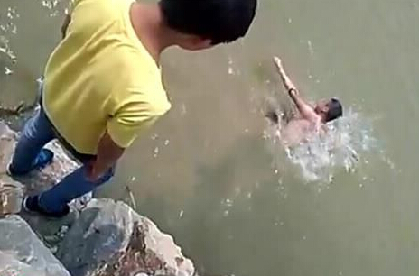 【ky.com】LOL女警冰原狙击皮肤兑换地址 FAQ常见问题完整汇总解答(图1)