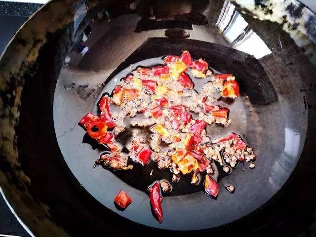 ky.com_坚定信心，着力办好自己的事_时事政治_中公教育网(图1)